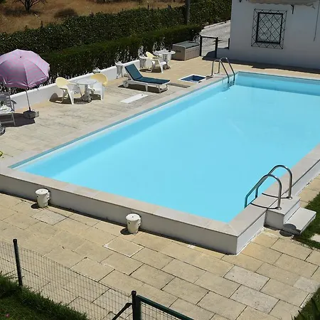 Guest house Quinta Das Amendoeiras *